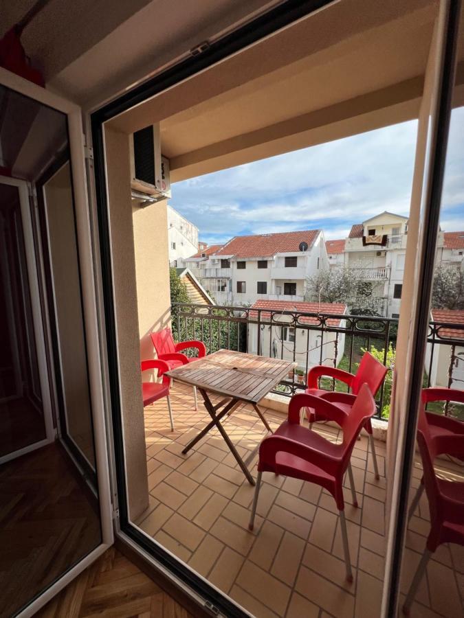 Ksenia Guesthouse Apartments And Studios Будва Екстериор снимка