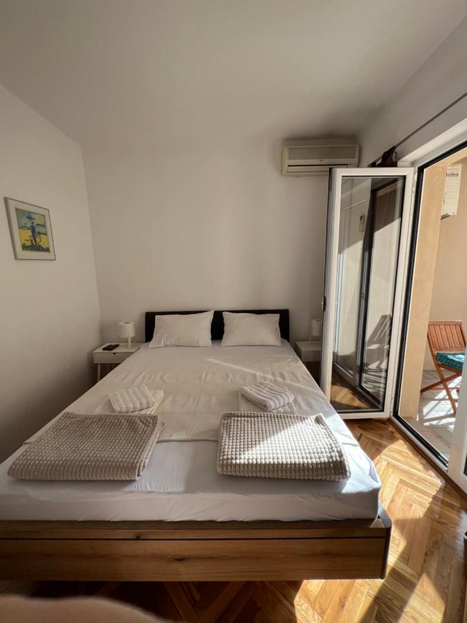 Ksenia Guesthouse Apartments And Studios Будва Екстериор снимка