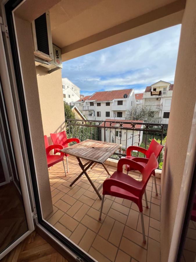Ksenia Guesthouse Apartments And Studios Будва Екстериор снимка