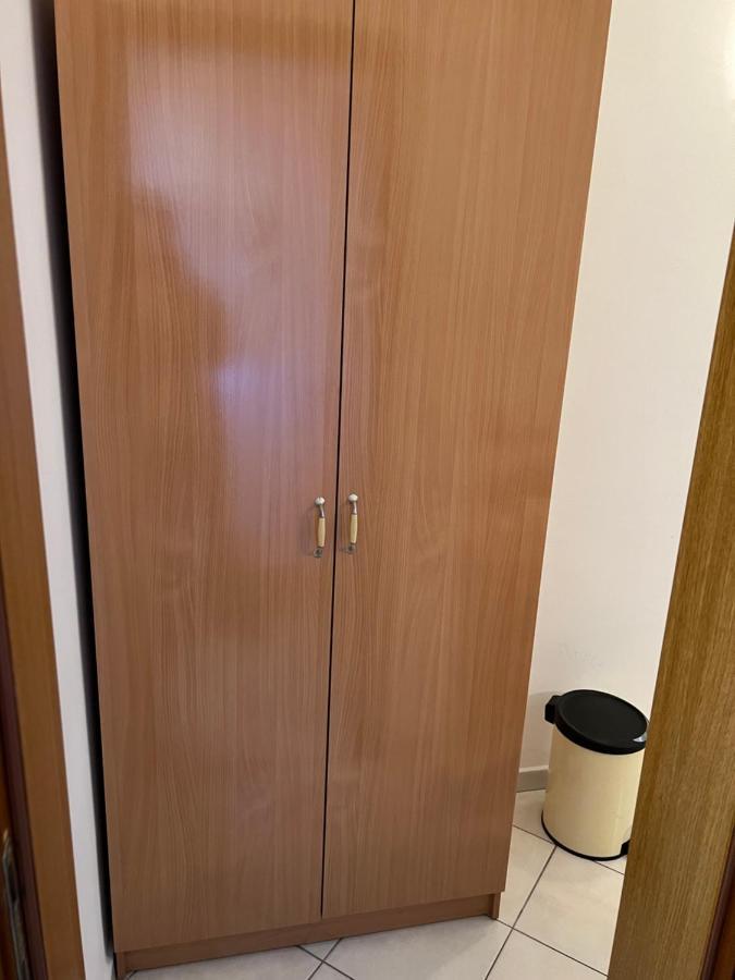 Ksenia Guesthouse Apartments And Studios Будва Екстериор снимка