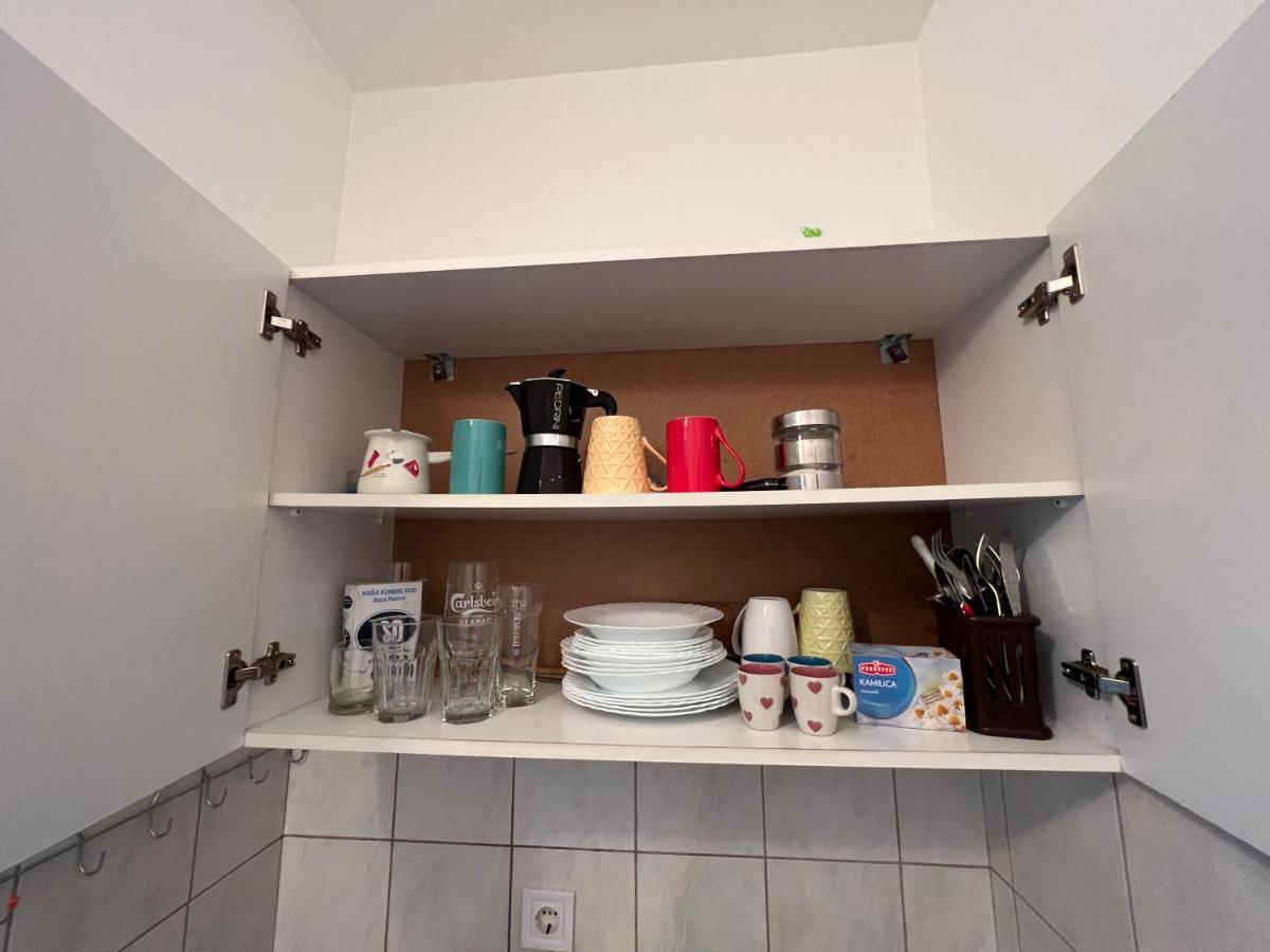 Ksenia Guesthouse Apartments And Studios Будва Екстериор снимка