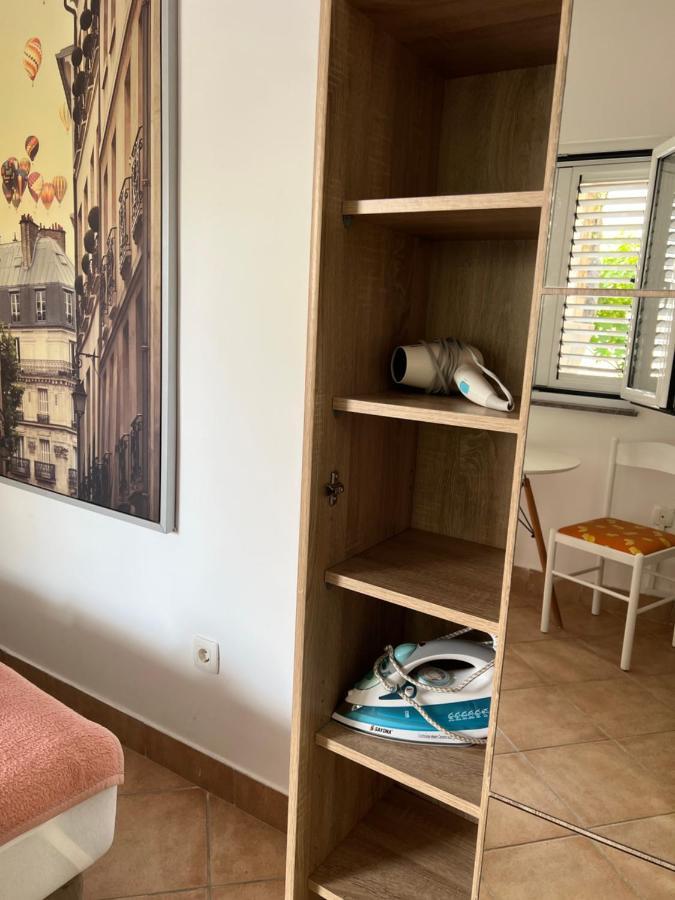 Ksenia Guesthouse Apartments And Studios Будва Екстериор снимка